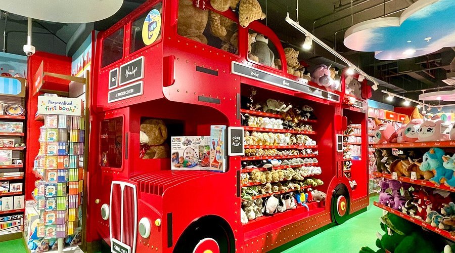 Hamleys UK Review 2025: The World's Oldest Toy Shop and Why It's Still the Best Place to Buy Toys Online